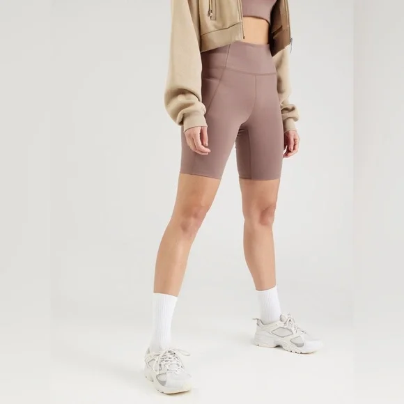 Girlfriend Collective bike shorts - Picture 1 of 8